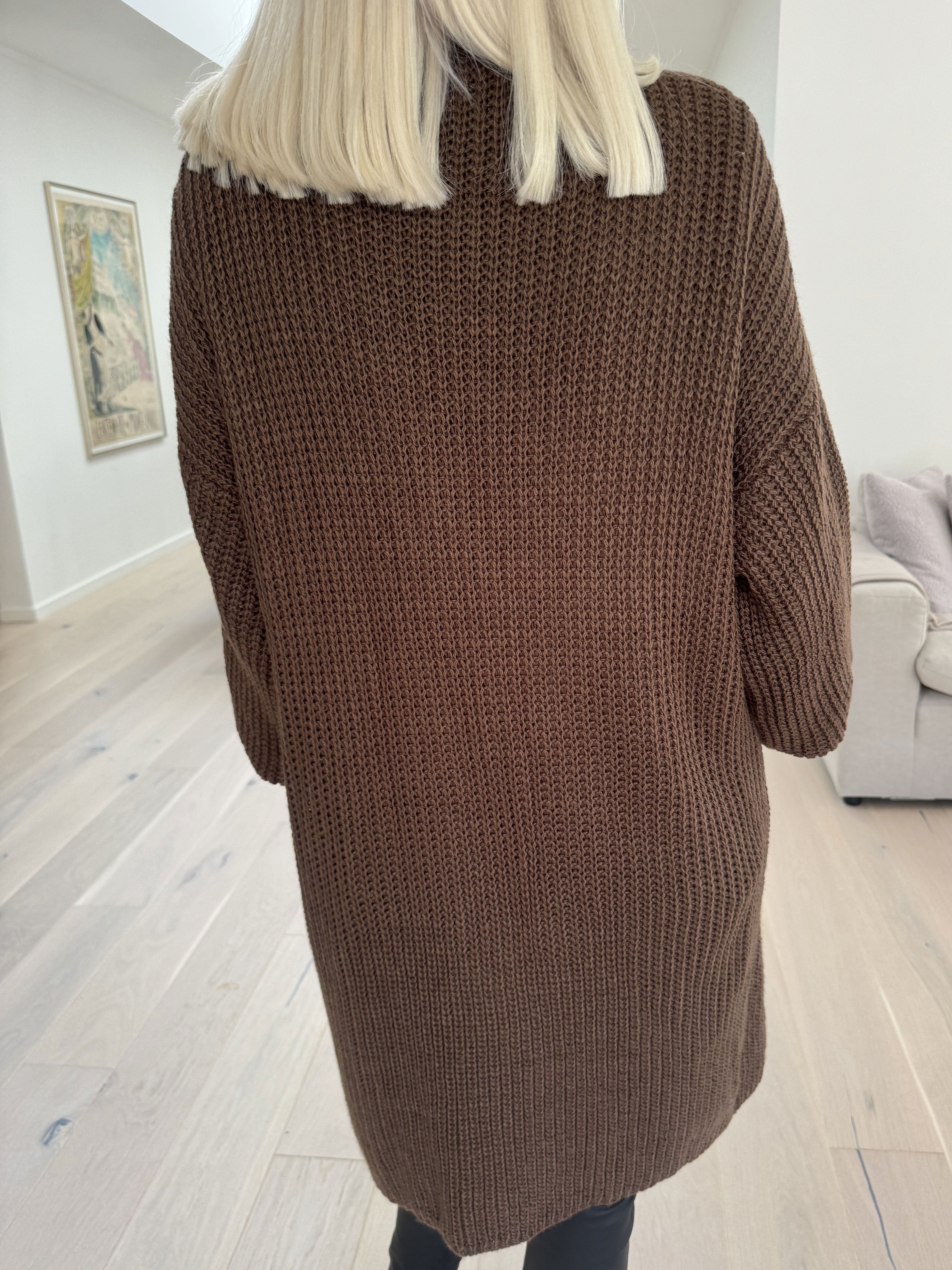 Sally Midi - Lækker strikcardigan med ballonærmer og lommer